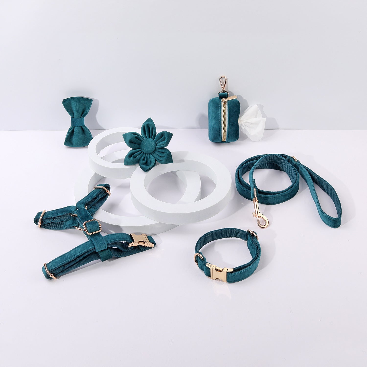 Pine Velvet Garden Set