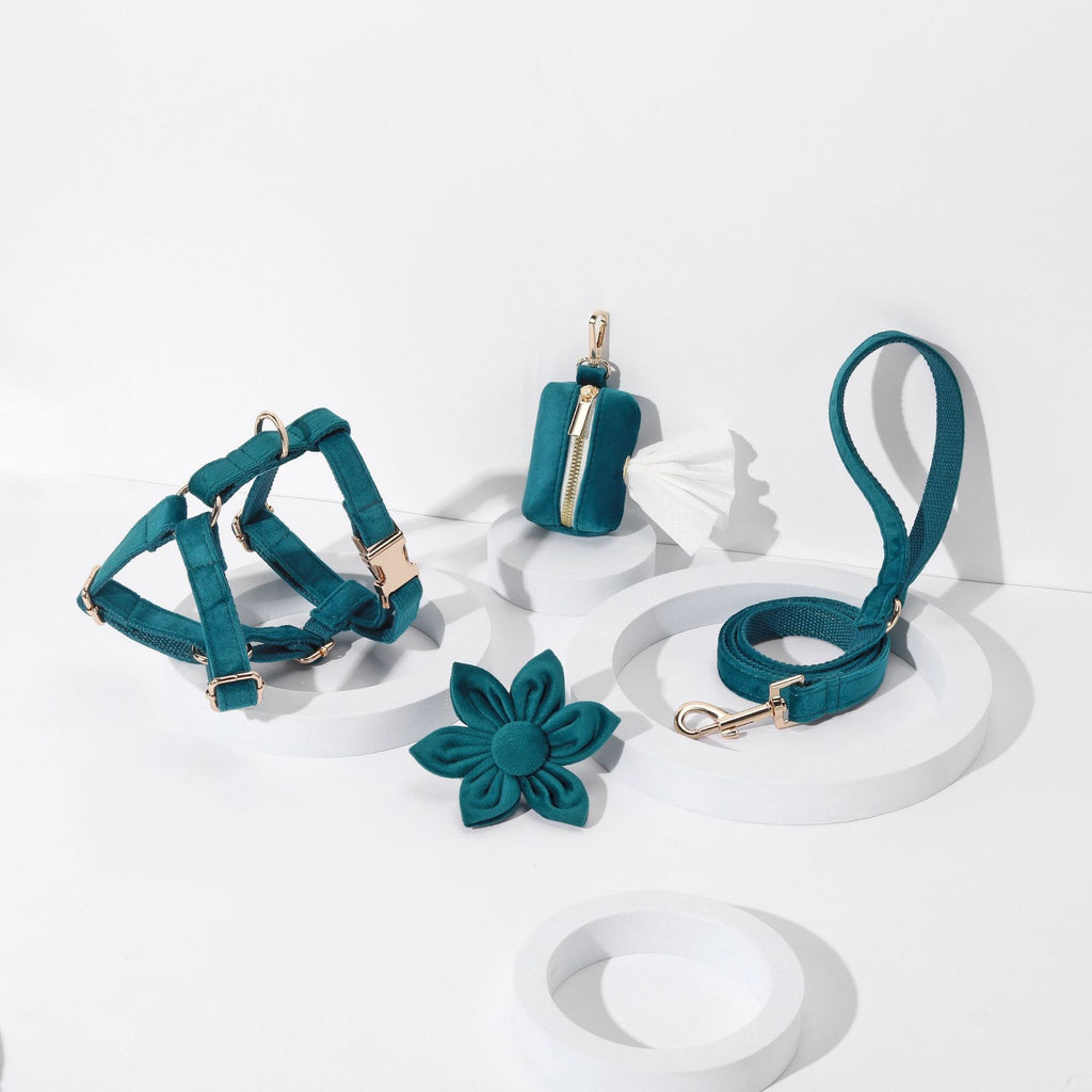 Pine Velvet Garden Set