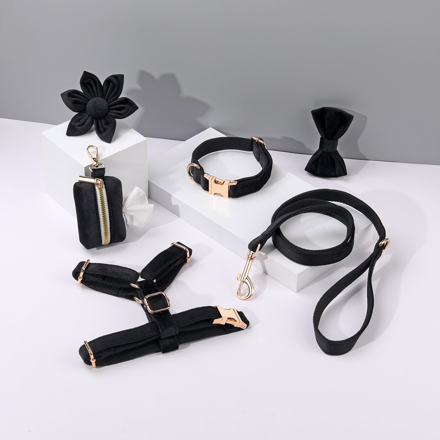 Noir Velvet Garden Set
